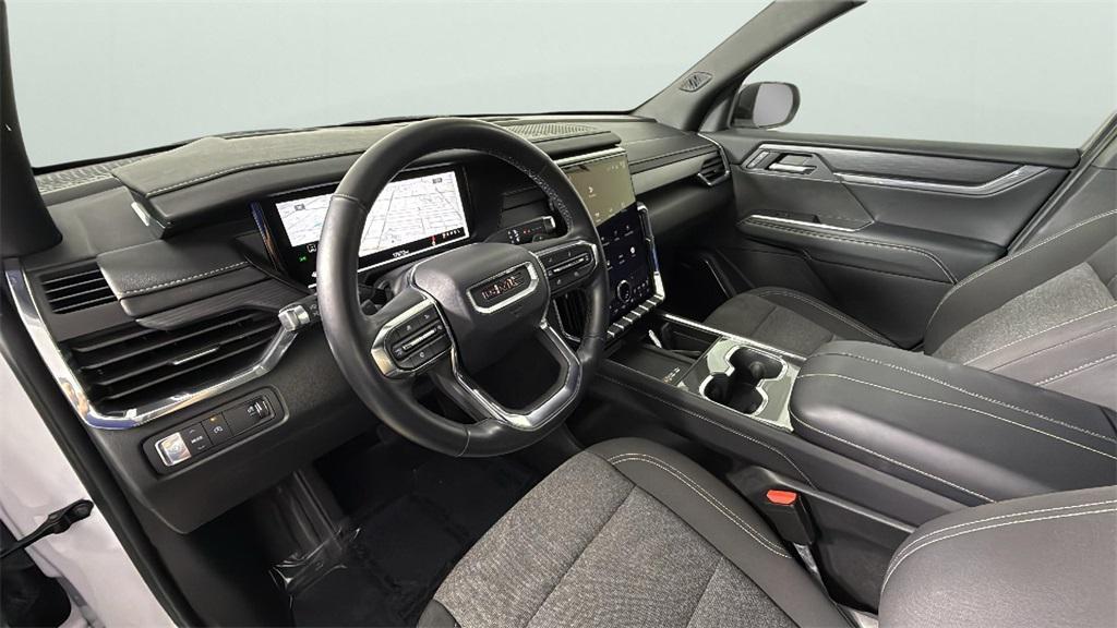 used 2025 GMC Acadia car, priced at $32,750