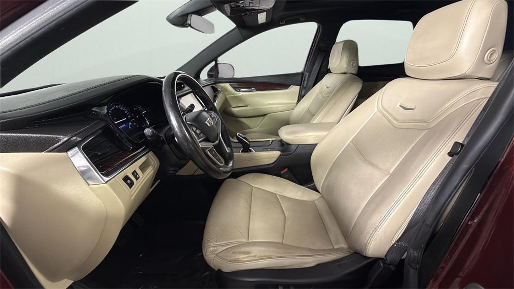 used 2018 Cadillac XT5 car, priced at $11,550