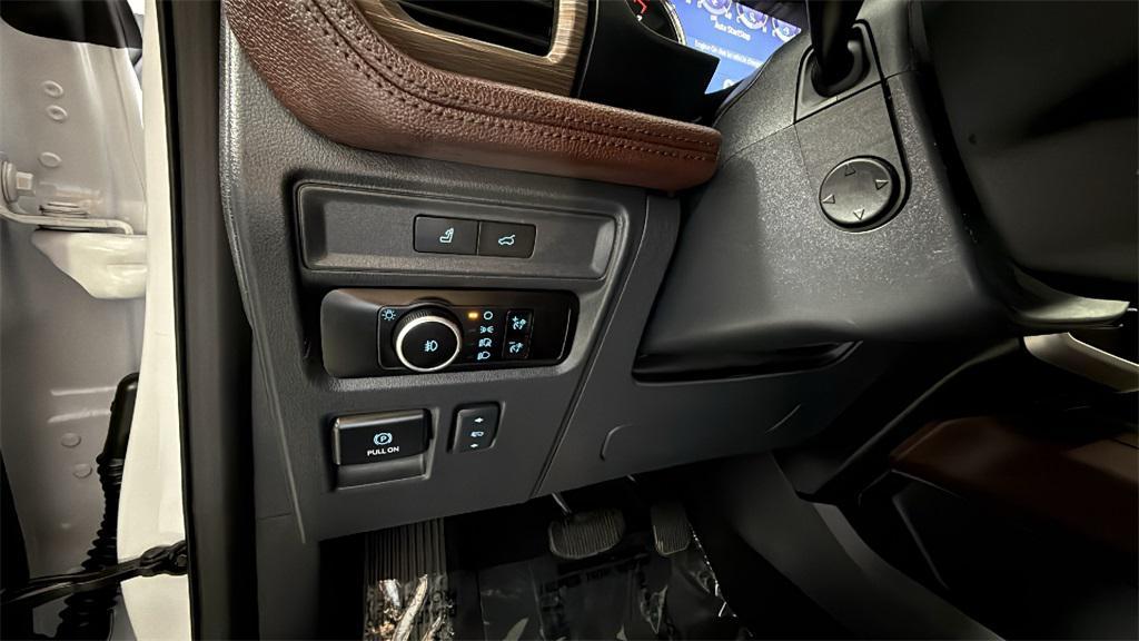 used 2024 Ford Expedition Max car, priced at $40,559