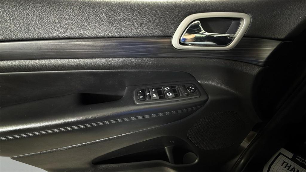 used 2020 Jeep Grand Cherokee car, priced at $16,650