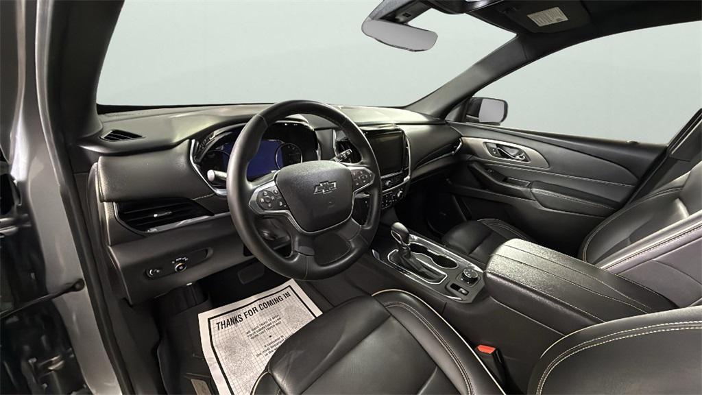 used 2023 Chevrolet Traverse car, priced at $31,440