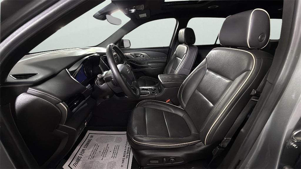 used 2023 Chevrolet Traverse car, priced at $31,440
