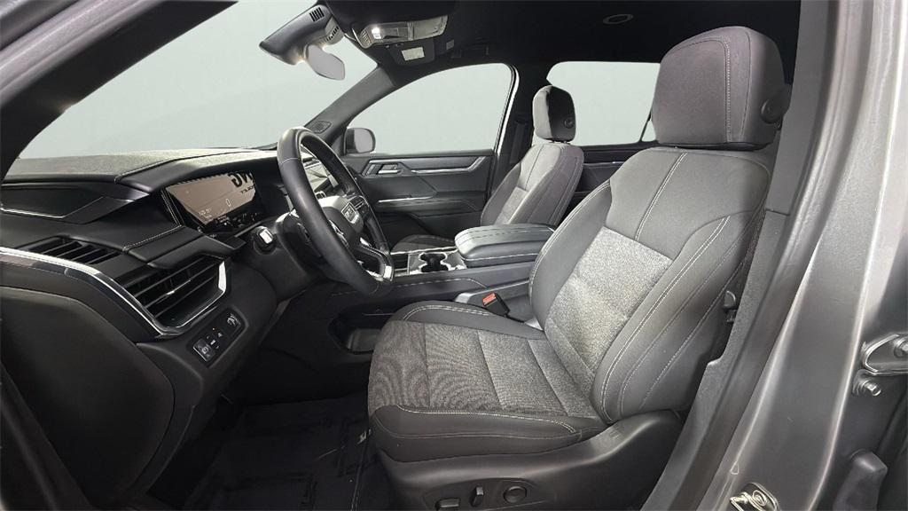 used 2025 GMC Acadia car, priced at $33,918