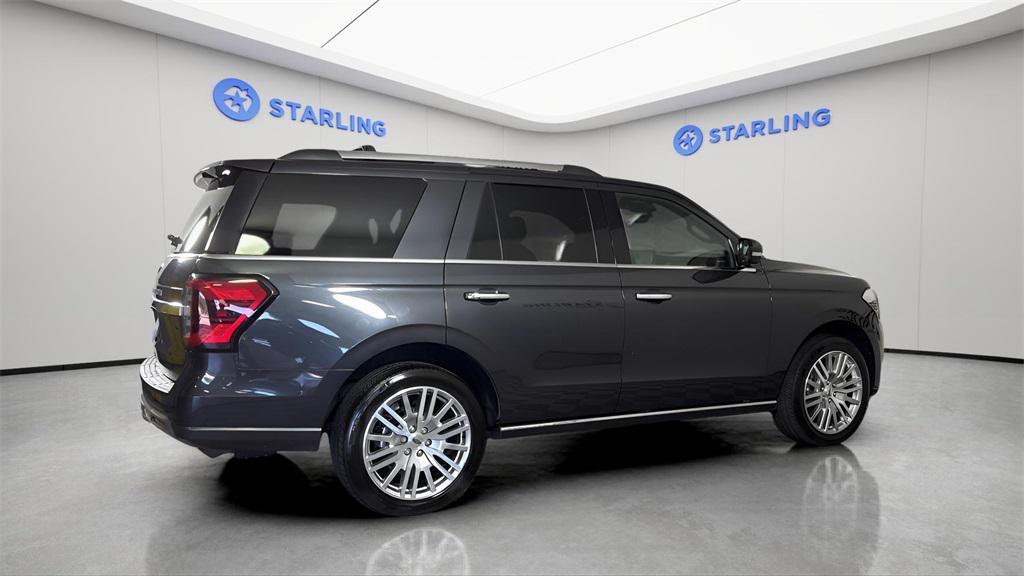 used 2024 Ford Expedition car, priced at $45,652
