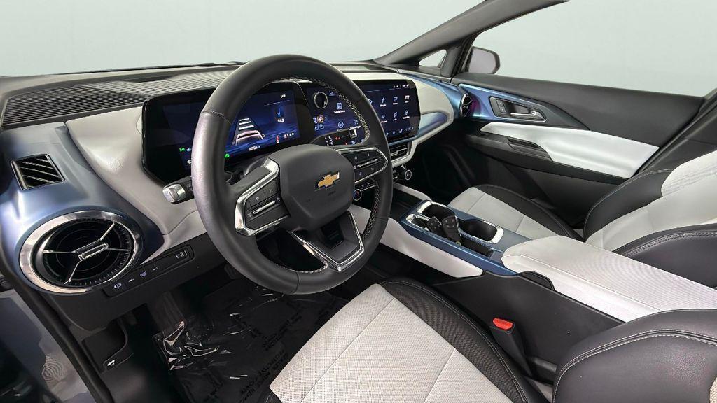 used 2025 Chevrolet Equinox EV car, priced at $24,891