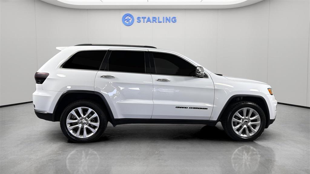 used 2017 Jeep Grand Cherokee car, priced at $13,989