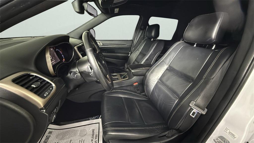 used 2017 Jeep Grand Cherokee car, priced at $13,989