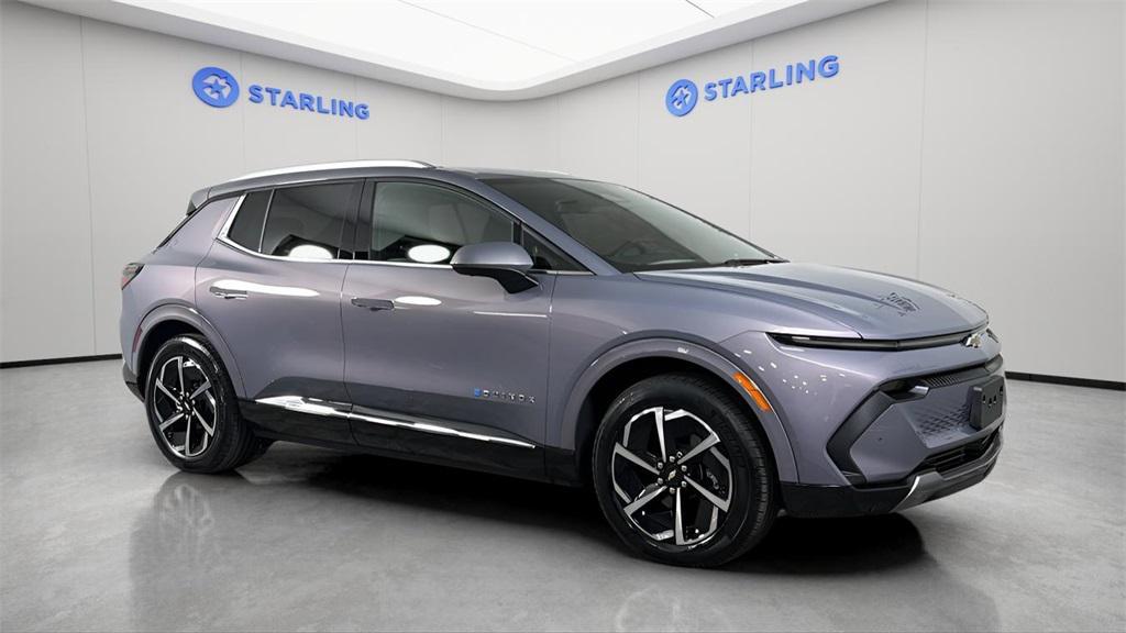 used 2025 Chevrolet Equinox EV car, priced at $24,989