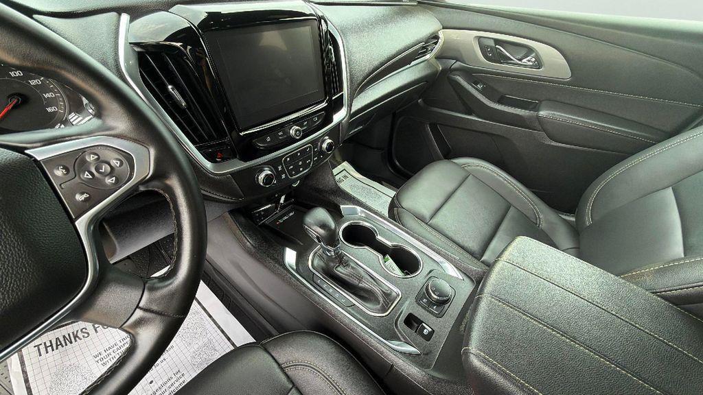 used 2023 Chevrolet Traverse car, priced at $31,037