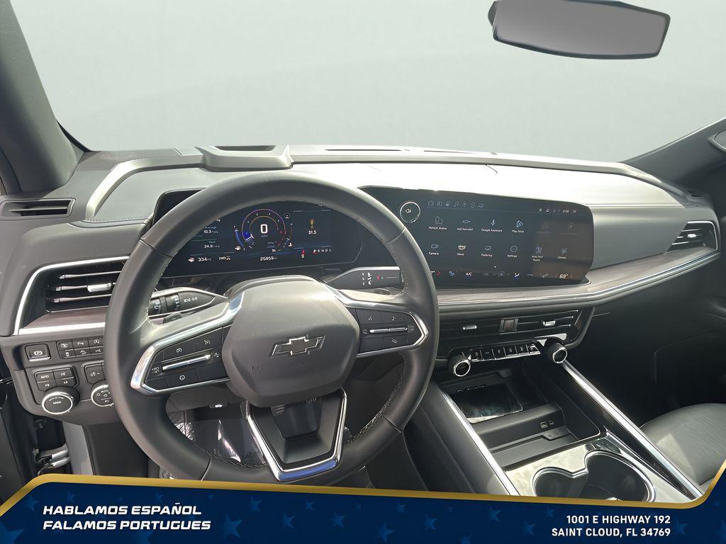 used 2025 Chevrolet Suburban car