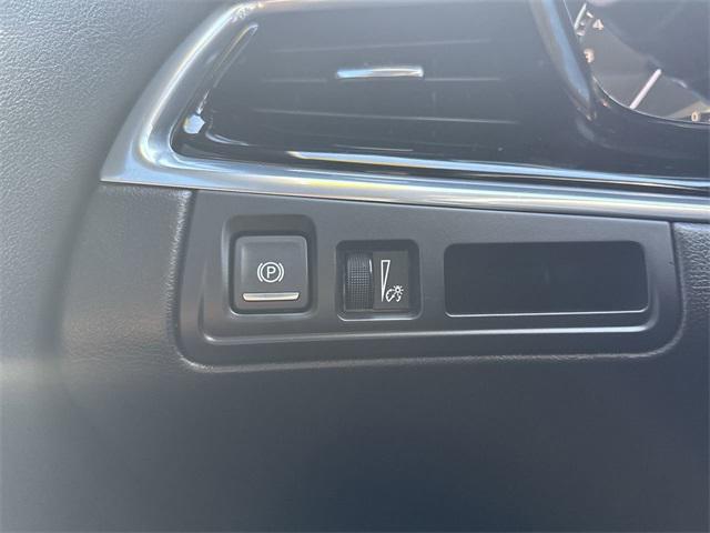 used 2020 Cadillac XT6 car, priced at $28,065