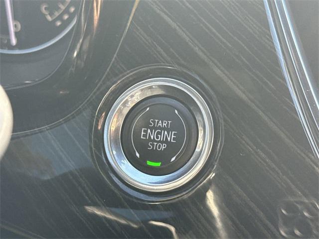 used 2020 Cadillac XT6 car, priced at $28,065