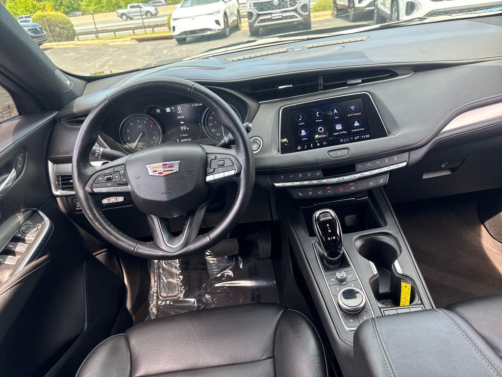 used 2022 Cadillac XT4 car, priced at $27,290