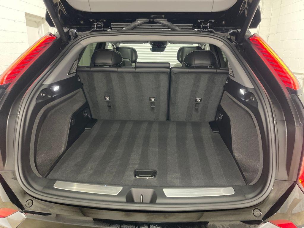 new 2025 Cadillac OPTIQ car, priced at $54,115