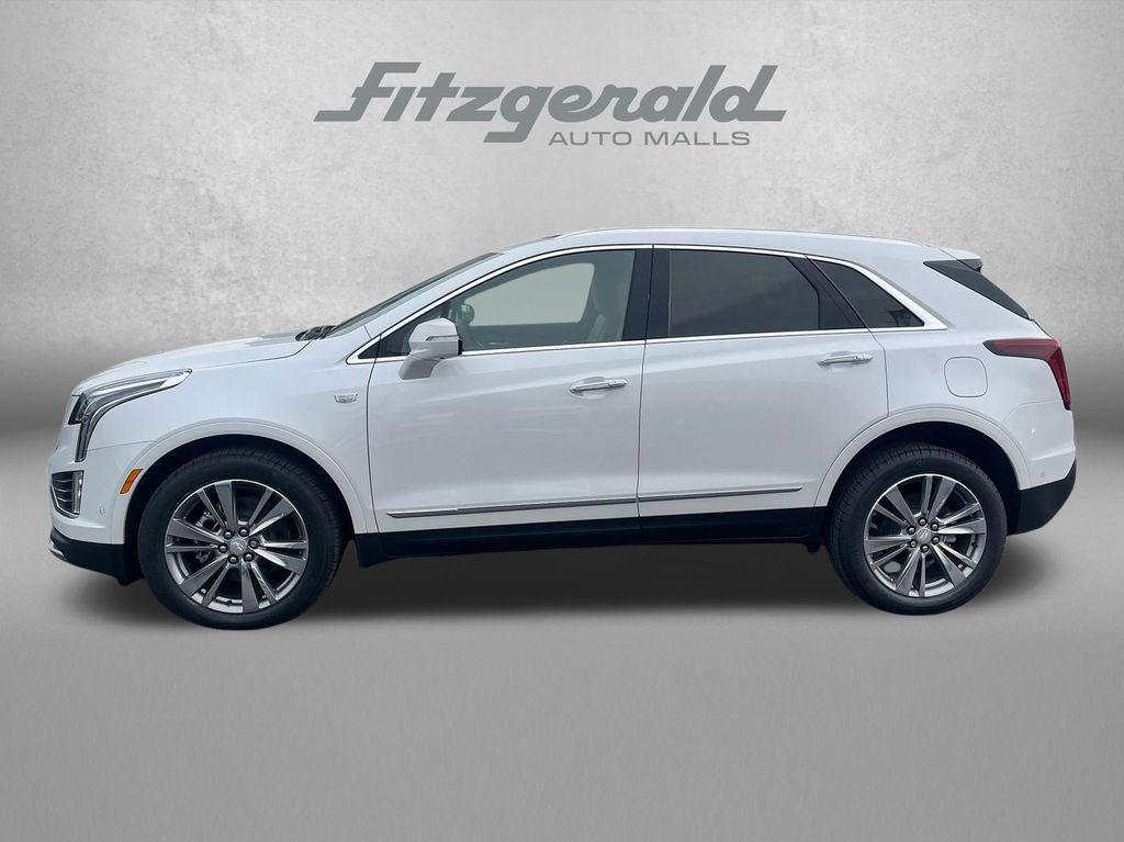 new 2026 Cadillac XT5 car, priced at $60,590