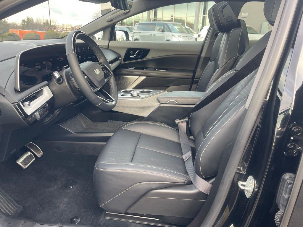 used 2025 Cadillac OPTIQ car, priced at $42,491