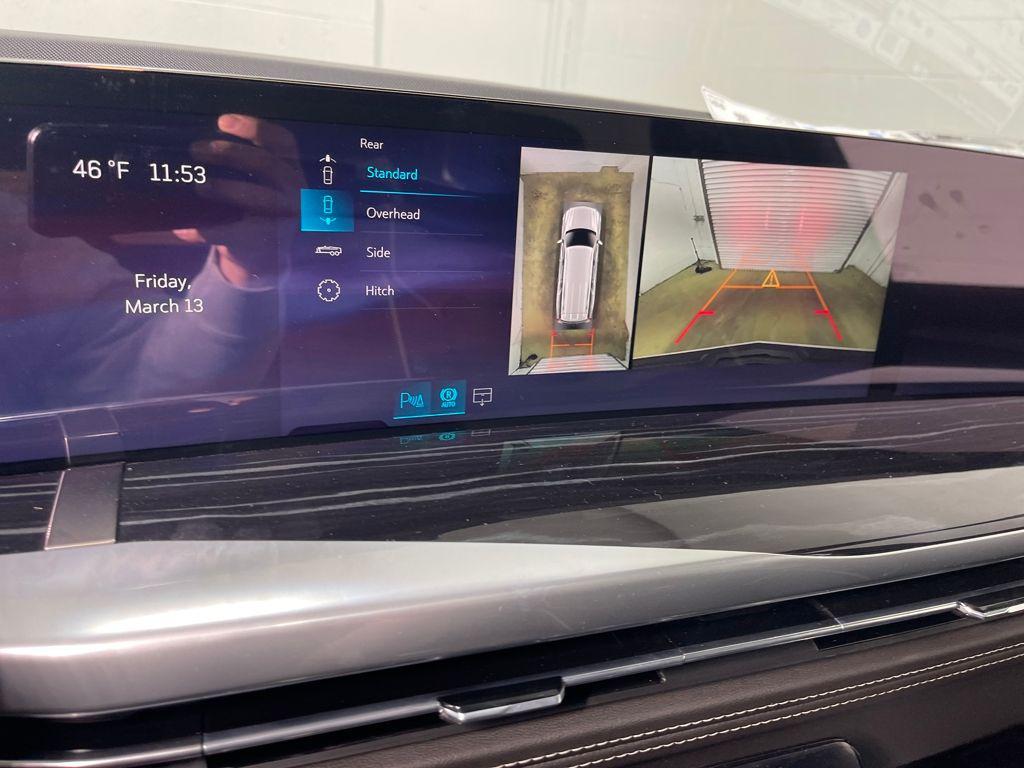 new 2026 Cadillac Escalade ESV car, priced at $117,480