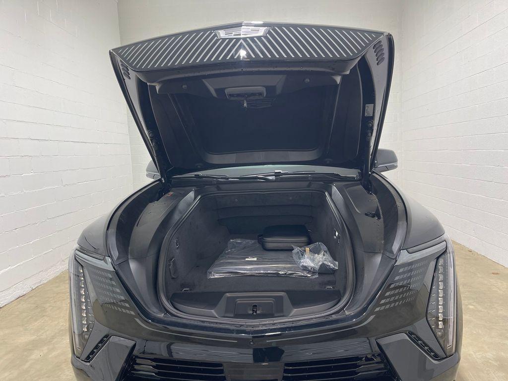 new 2025 Cadillac Escalade IQ car, priced at $137,490
