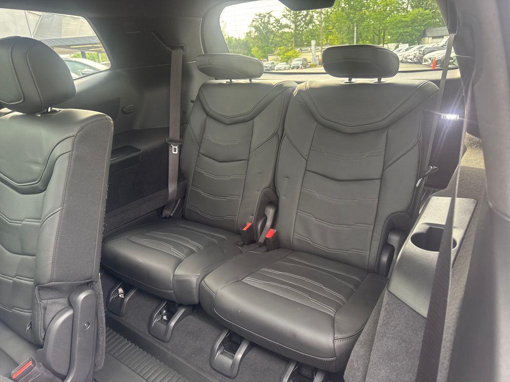used 2025 Cadillac XT6 car, priced at $55,289