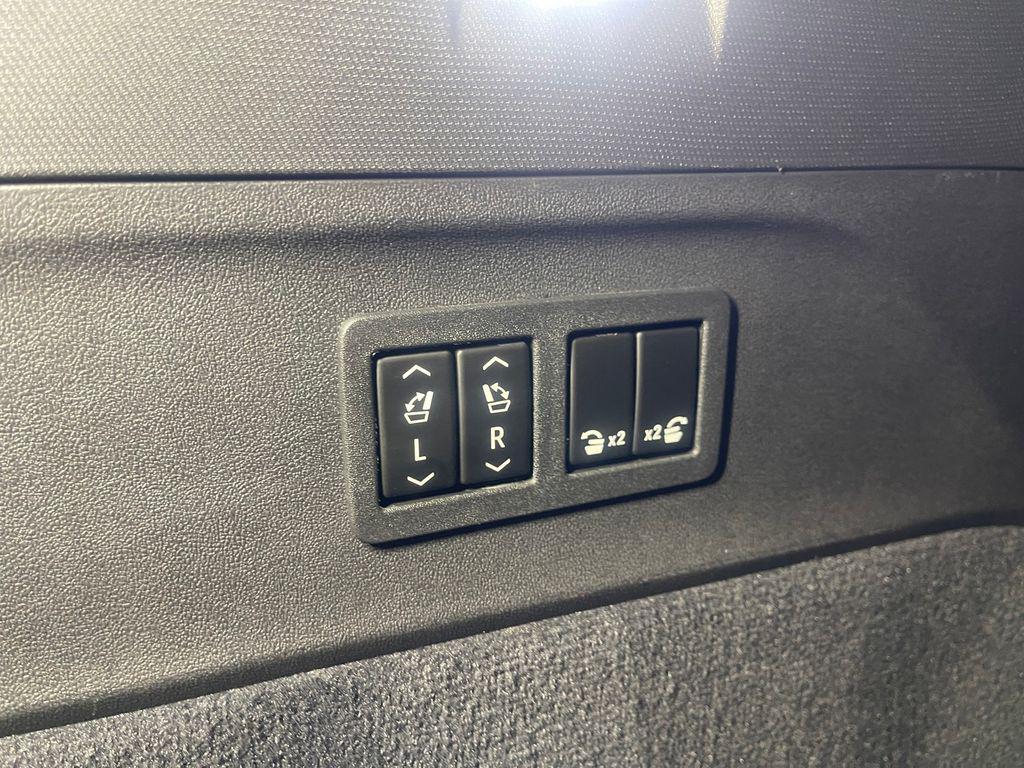 new 2025 Cadillac Escalade IQ car, priced at $117,960