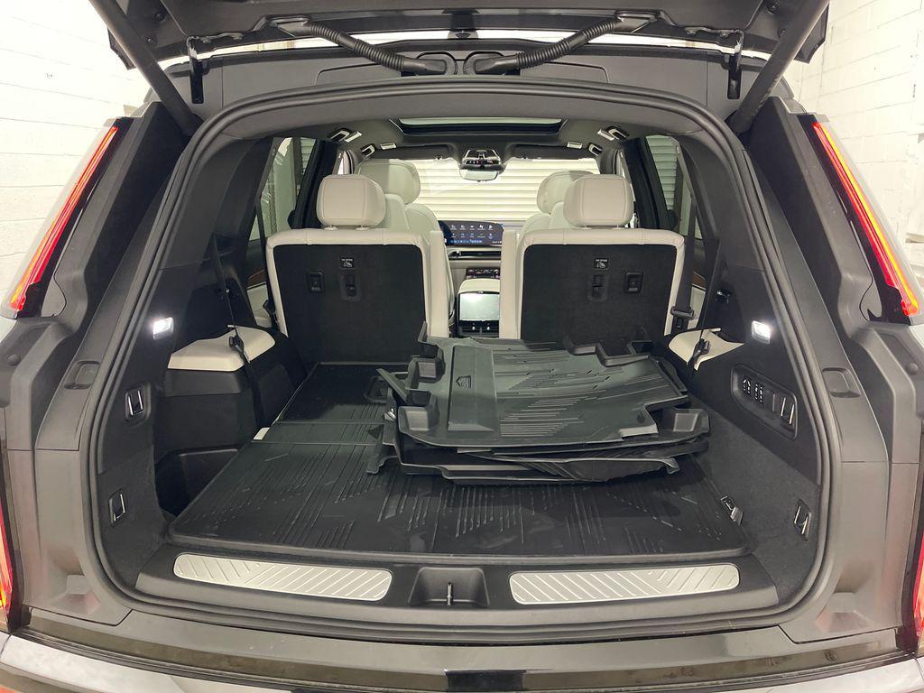 new 2026 Cadillac VISTIQ car, priced at $81,206