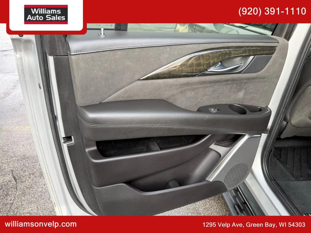 used 2019 Cadillac Escalade ESV car, priced at $33,999