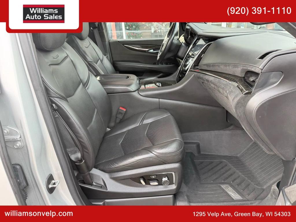 used 2019 Cadillac Escalade ESV car, priced at $33,999