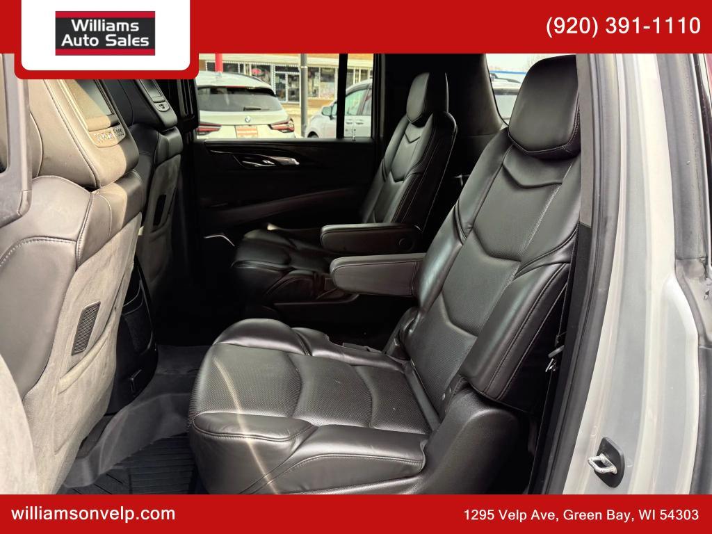 used 2019 Cadillac Escalade ESV car, priced at $33,999