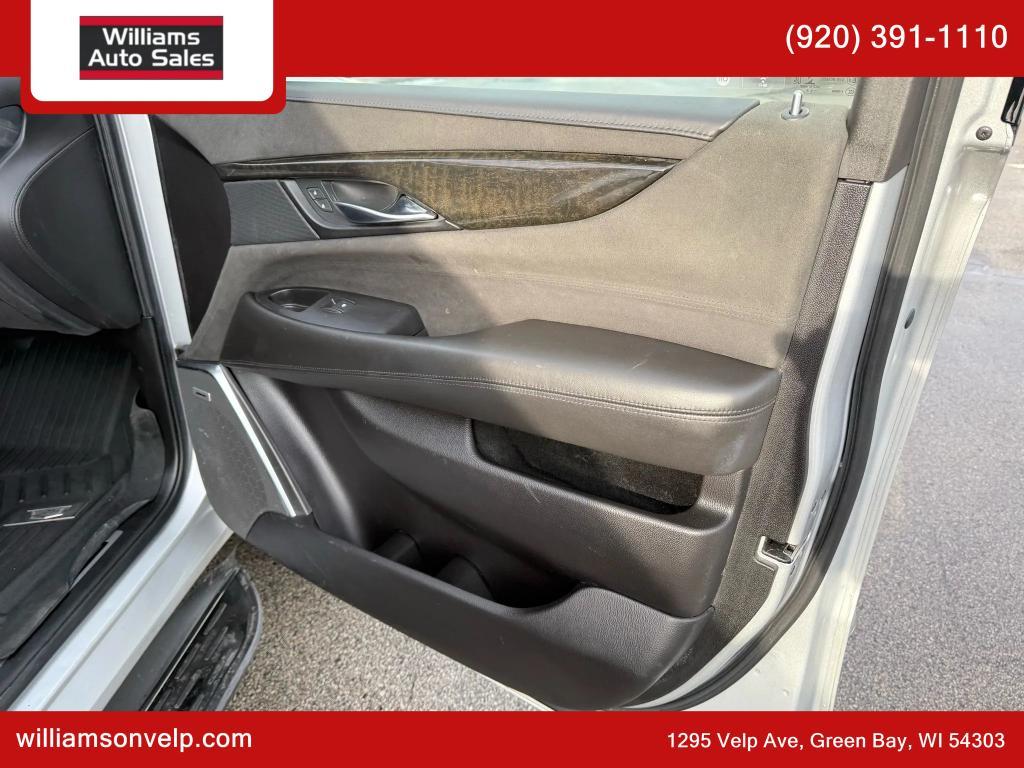 used 2019 Cadillac Escalade ESV car, priced at $33,999