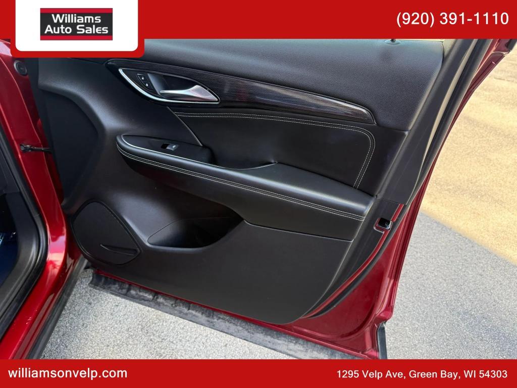 used 2022 Buick Envision car, priced at $22,999