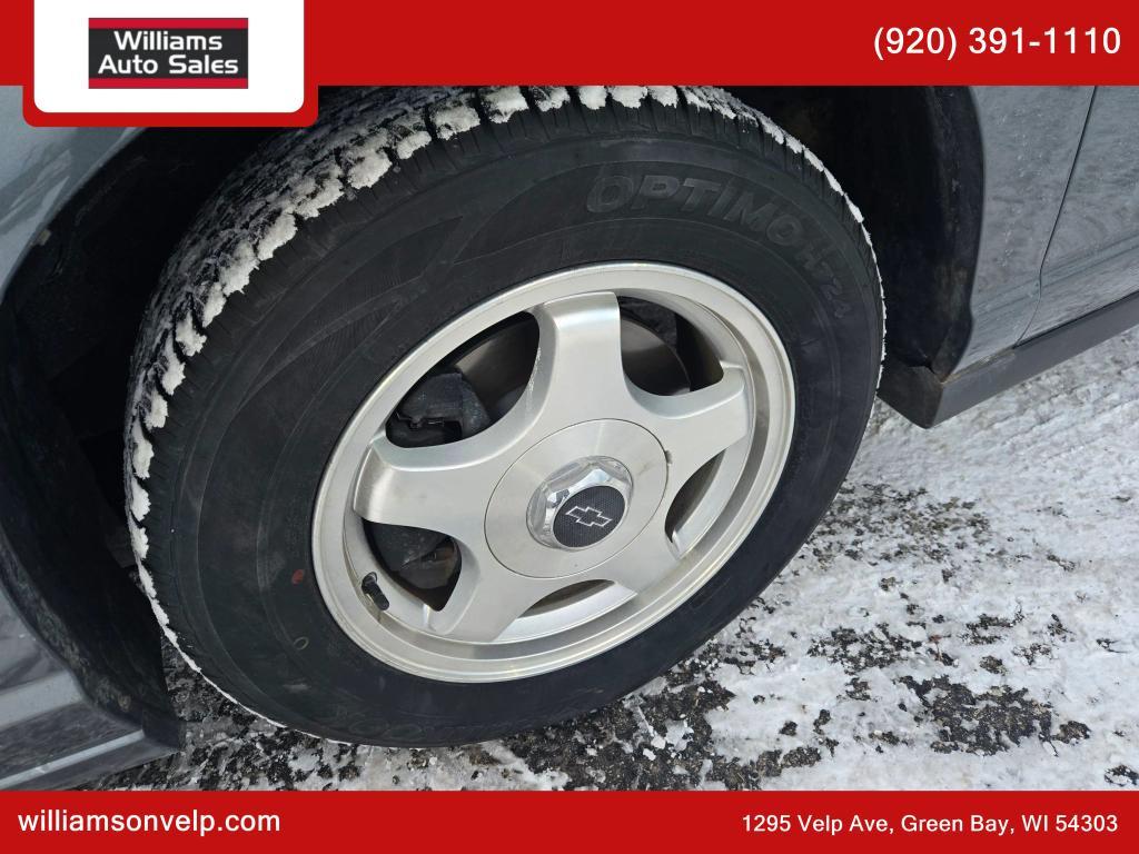 used 2005 Chevrolet Monte Carlo car, priced at $7,999