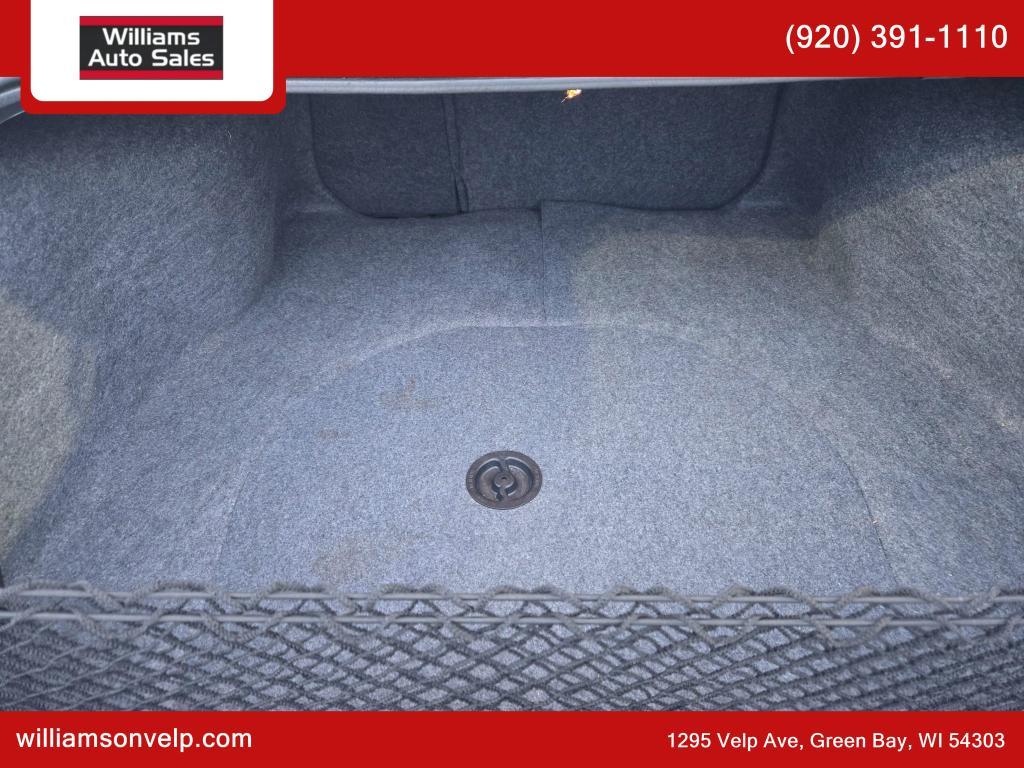 used 2005 Chevrolet Monte Carlo car, priced at $7,999