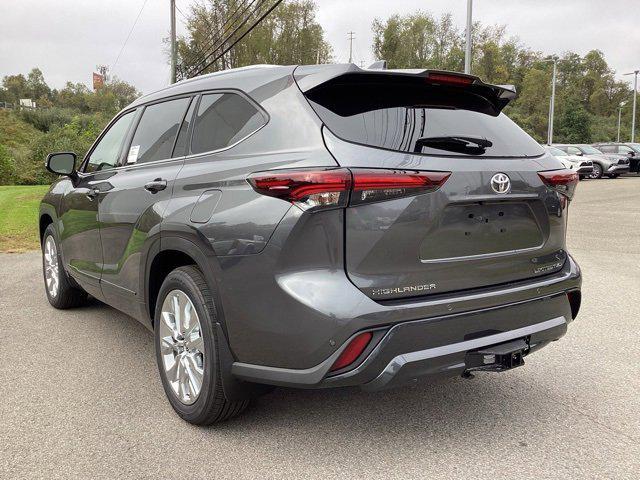 new 2025 Toyota Highlander car, priced at $53,432