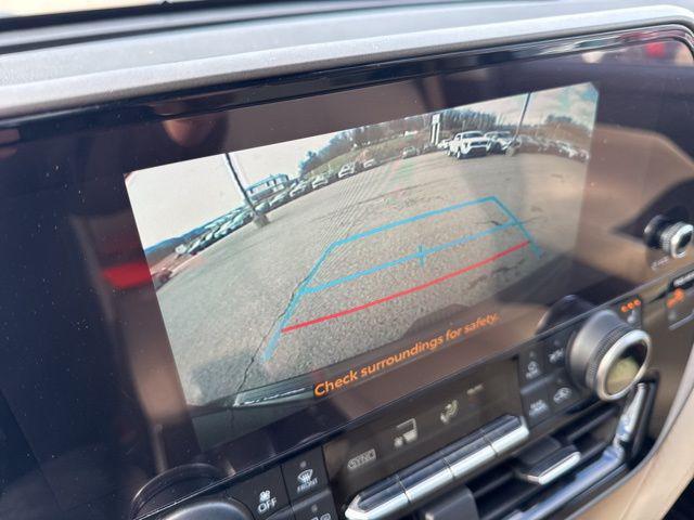 used 2023 Toyota Highlander Hybrid car, priced at $39,990