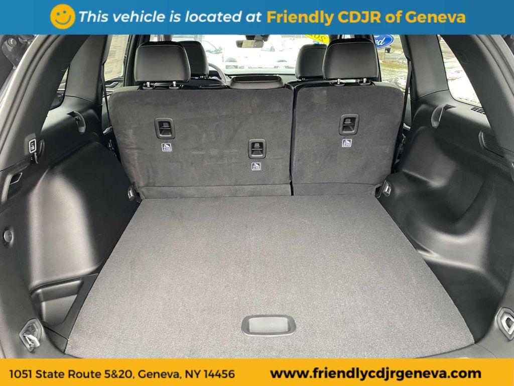 new 2025 Jeep Grand Cherokee car, priced at $52,847