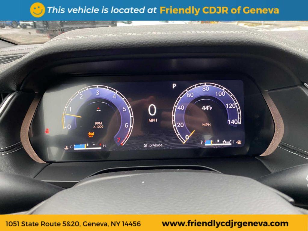 new 2025 Jeep Grand Cherokee car, priced at $52,847