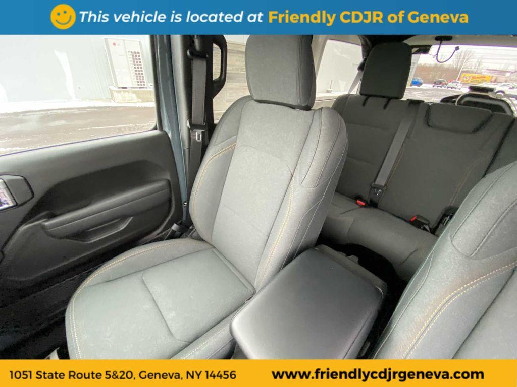 new 2026 Jeep Wrangler car, priced at $48,585