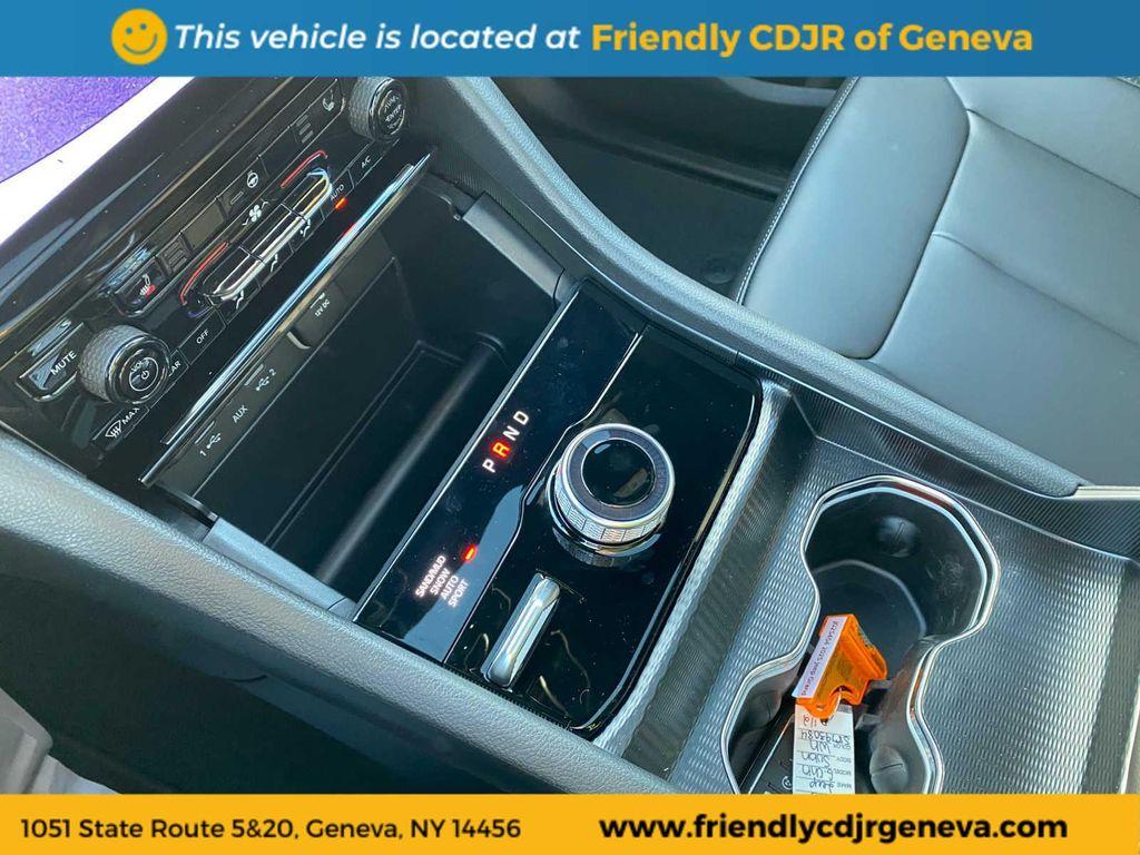 new 2025 Jeep Grand Cherokee car, priced at $52,314