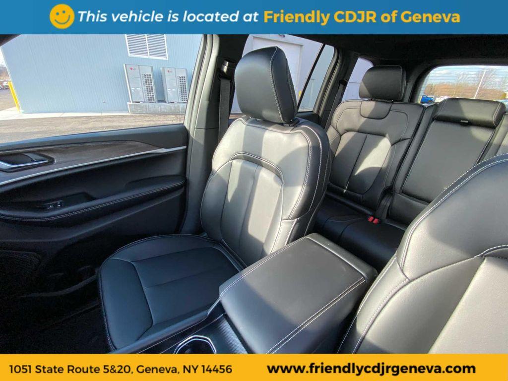 new 2025 Jeep Grand Cherokee car, priced at $52,314