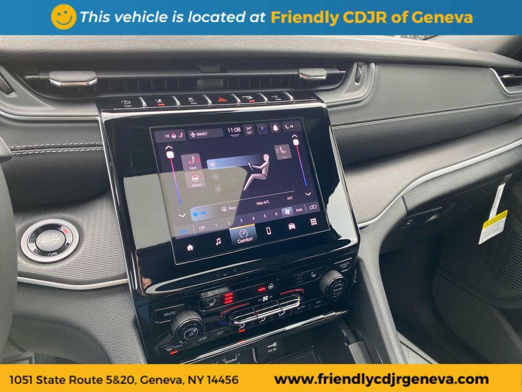 new 2025 Jeep Grand Cherokee car, priced at $43,409