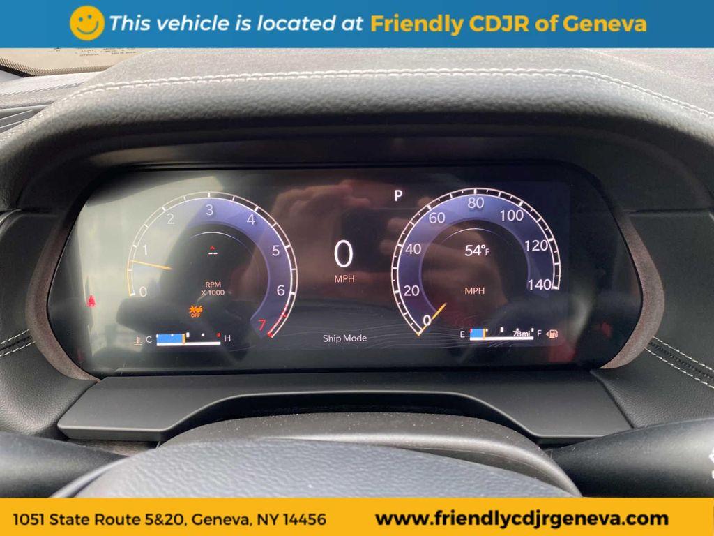 new 2025 Jeep Grand Cherokee car, priced at $49,008