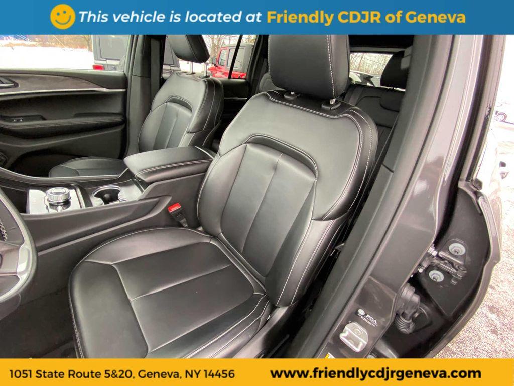 used 2025 Jeep Grand Cherokee car, priced at $39,995