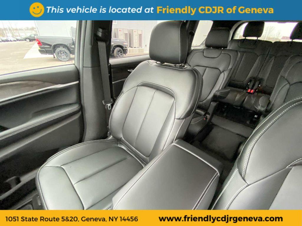 new 2025 Jeep Grand Cherokee L car, priced at $54,364