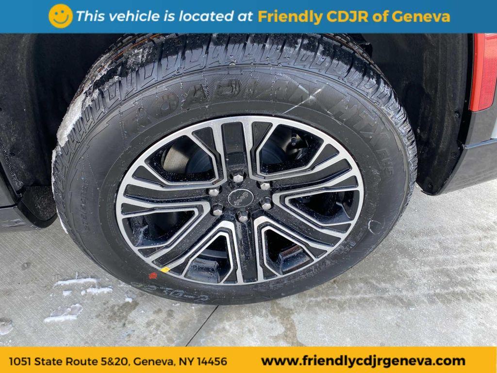 new 2026 Jeep Grand Wagoneer car, priced at $70,118