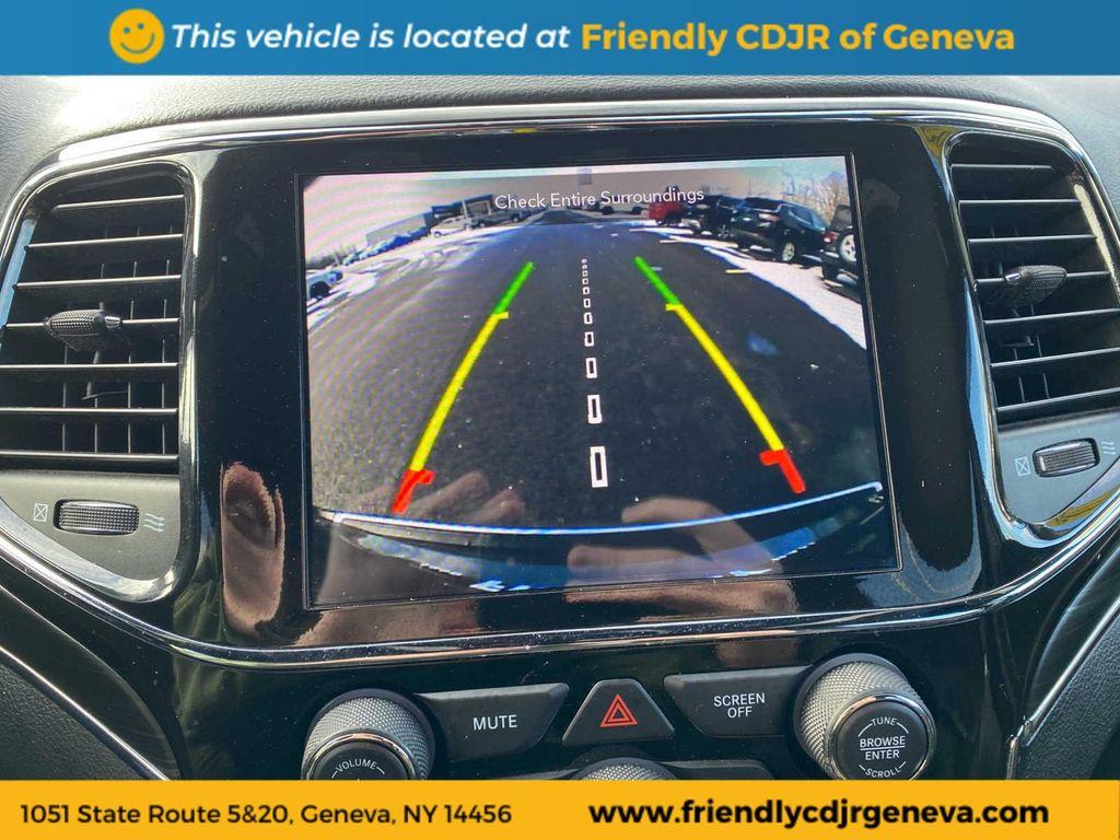 used 2021 Jeep Grand Cherokee car, priced at $23,395