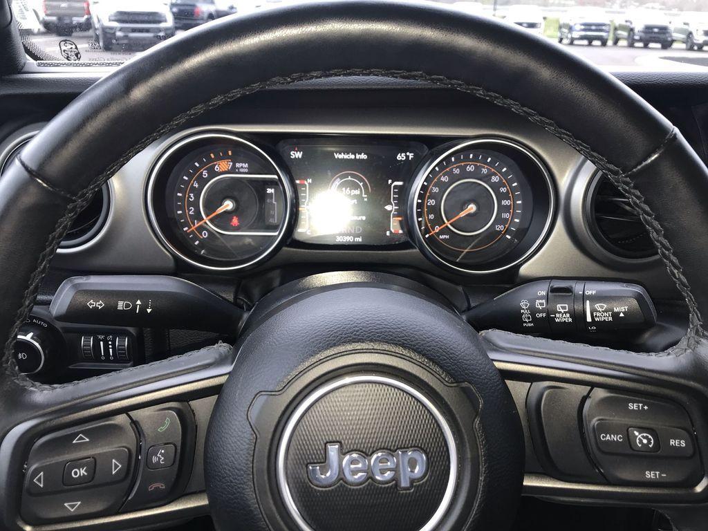 used 2022 Jeep Wrangler Unlimited car, priced at $33,489