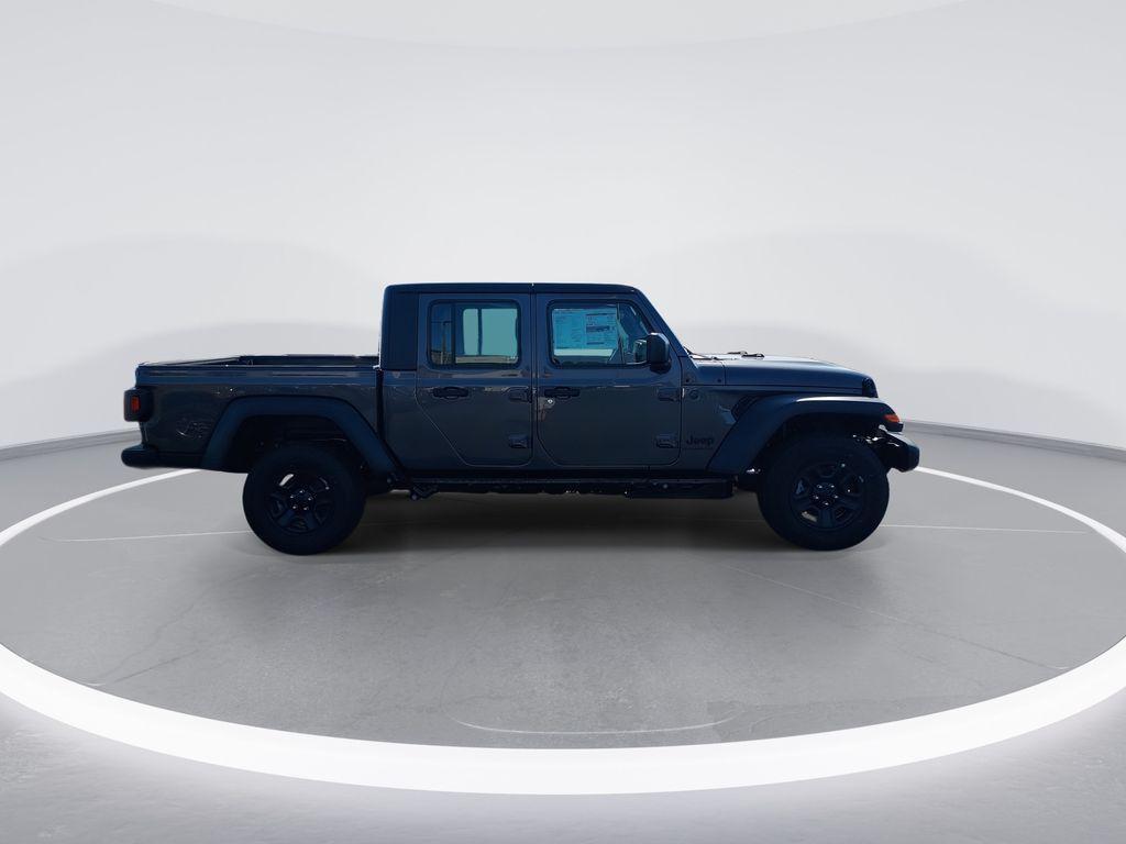 new 2026 Jeep Gladiator car, priced at $40,290