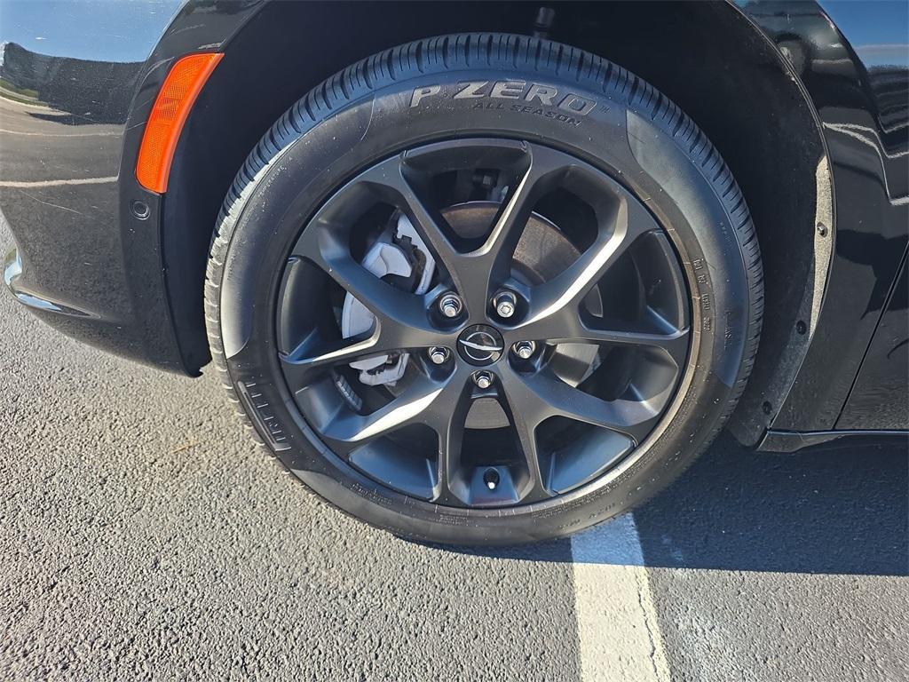 used 2024 Chrysler Pacifica car, priced at $41,588