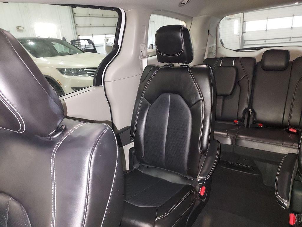 used 2024 Chrysler Pacifica car, priced at $32,138