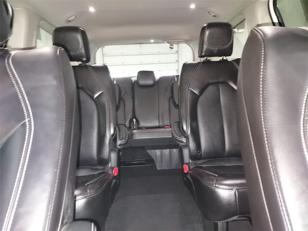 used 2024 Chrysler Pacifica car, priced at $35,970